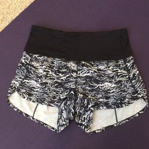Lululemon High-rise Run shorts